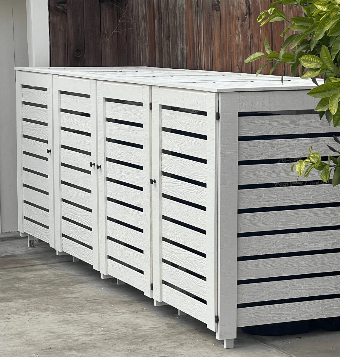 Outdoor Trash Can Enclosure – Weatherproof Garbage Bin Storage Shed, Fits 96 Gallon Bins, PVC & Composite Panels